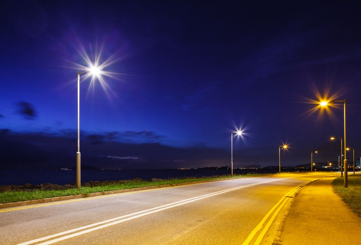 What are The Benefits of LED Street Lights?